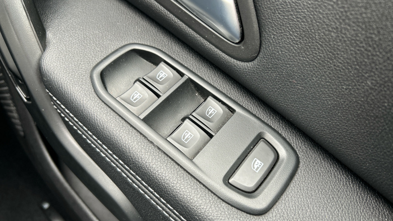 Dacia Duster 1.0 TCe 90 Prestige 5dr Petrol Estate